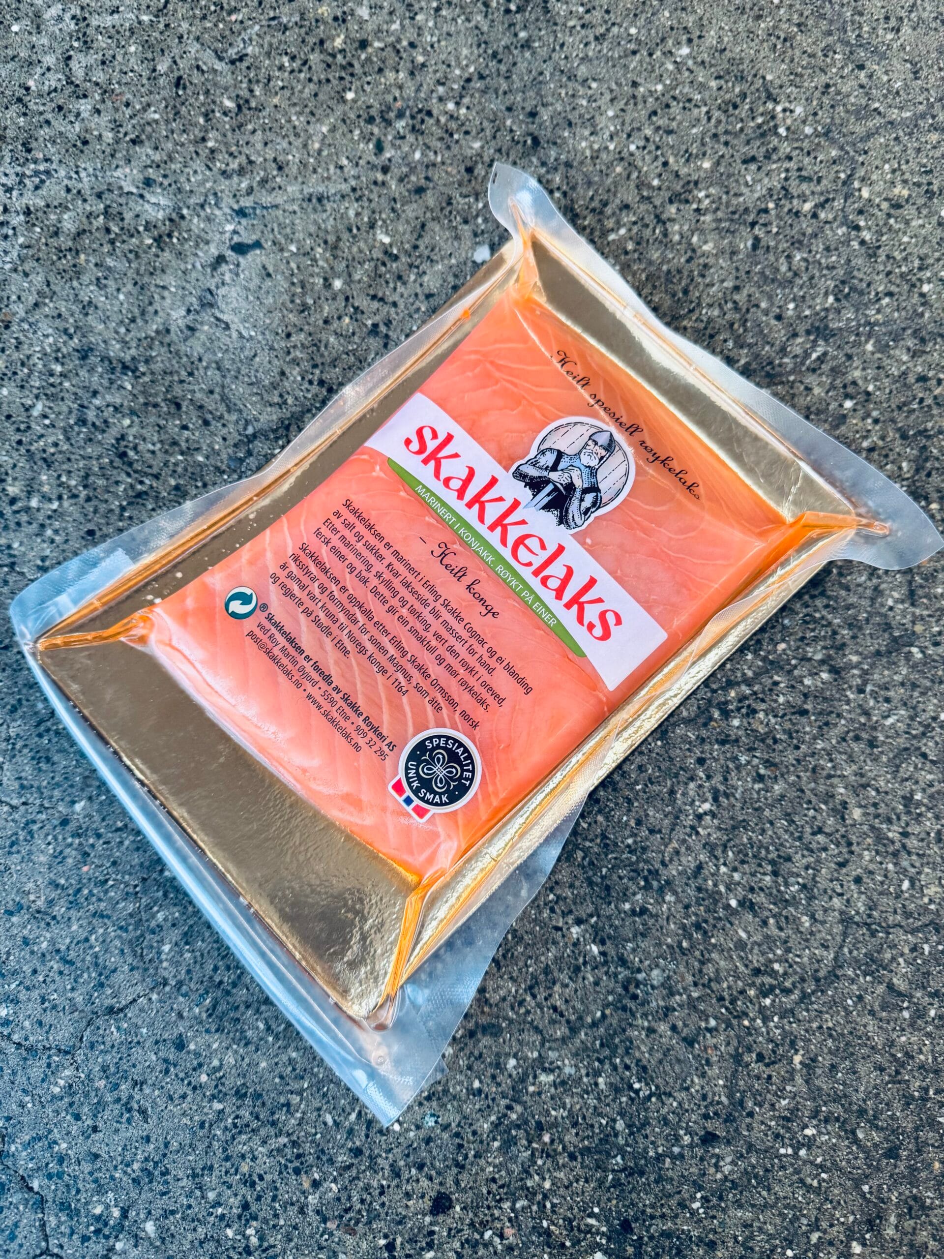 Skakkelaks - røkt laks